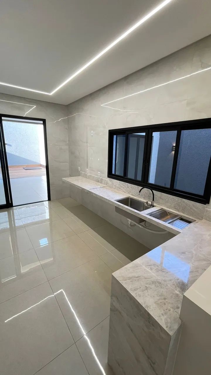 Excelente Oportunidade de Casa Térrea com Piscina Aquecida e Varanda Gourmet! - Foto 4