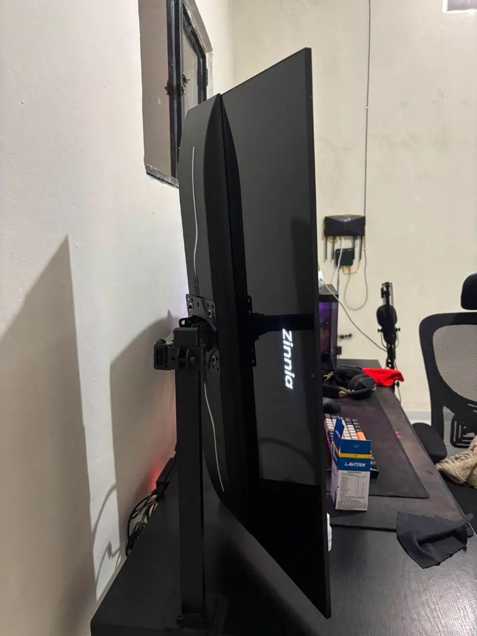 Monitor Zinnia 29'