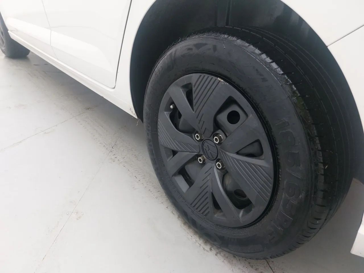 Volkswagen Polo Track 1.0 Flex 12V 5p, foto 12 de 18