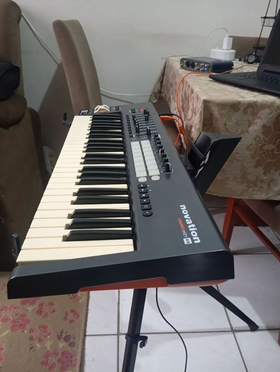 Controlador Midi Launchkey MK2 49 Novation  - Foto 2