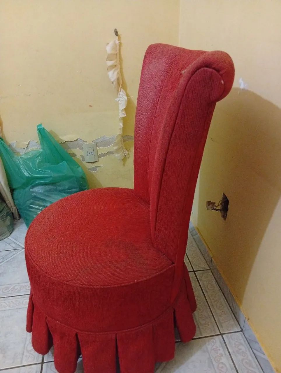 Poltrona boneca vermelha  - Foto 3