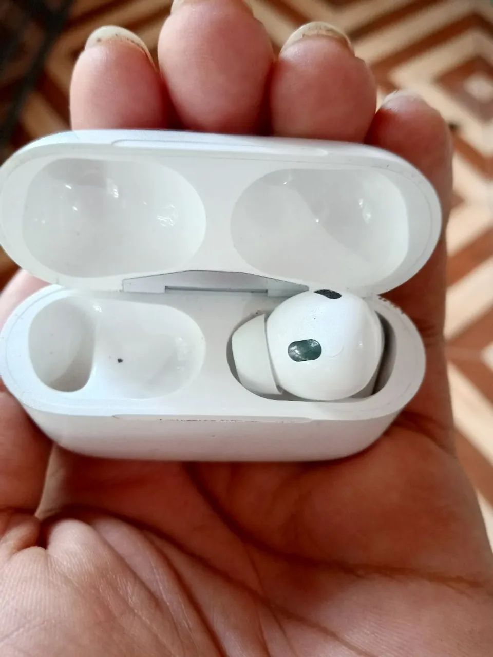 Vendo airpods 4 somente lado direito - Fones de Ouvido - Paço do