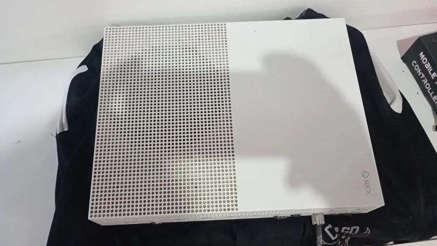 Xbox One S - Foto 2