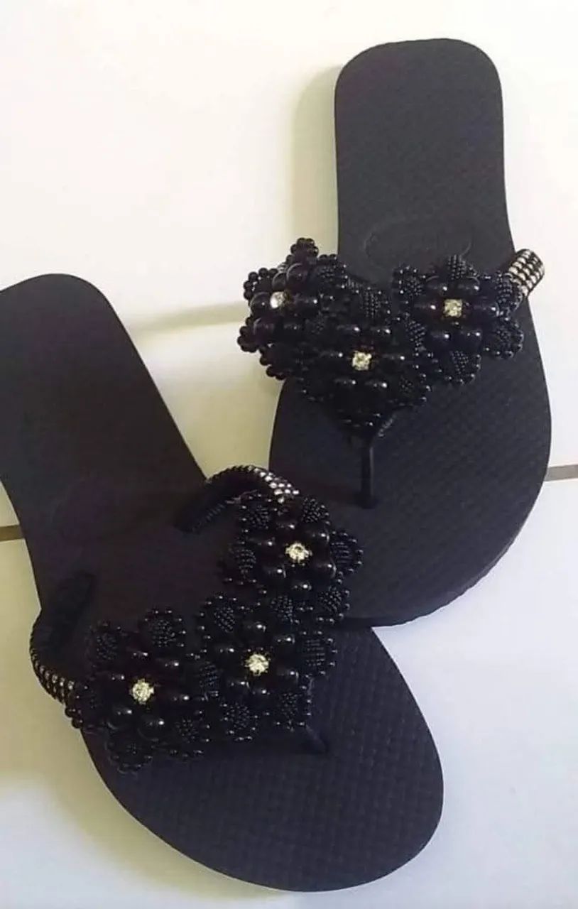 Chinelos bordados - Foto 4