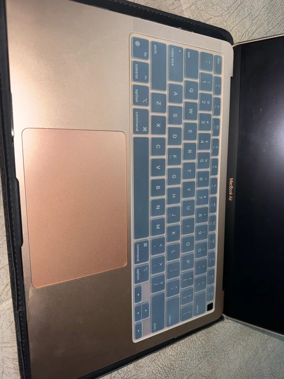 MacBook Air M1 8gb + 256 - Foto 3