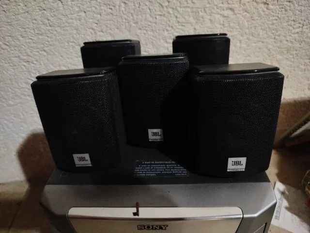 caixas satelites JBL - Foto 3