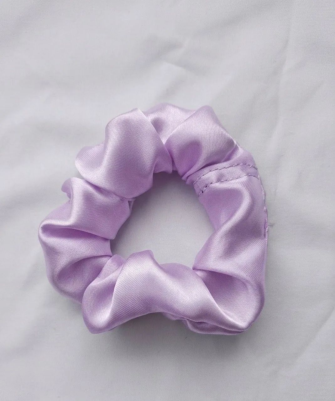 Kit com 3 Xuxinha Scrunchie de Cetim - Foto 3