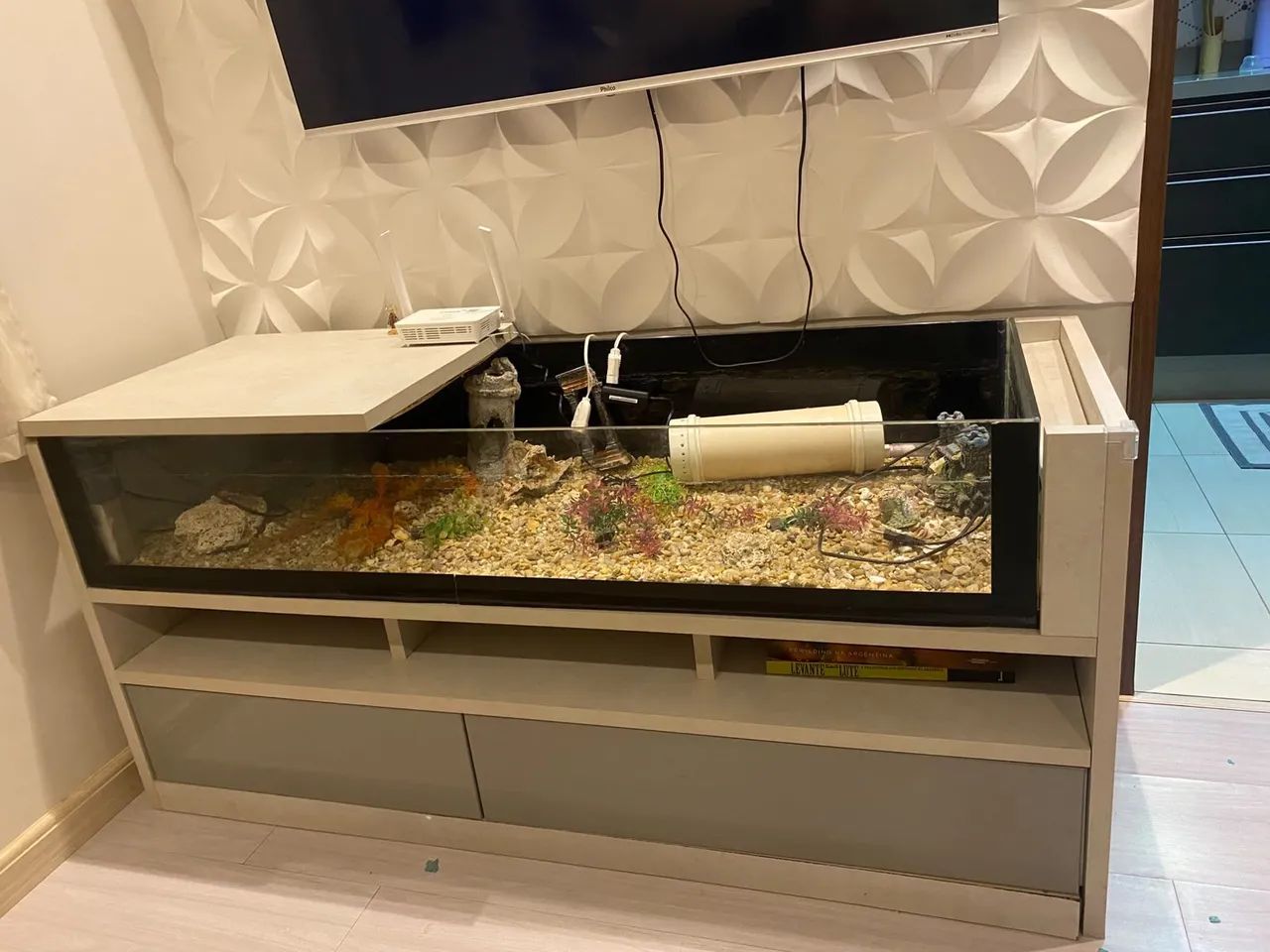 Rack com aquário 