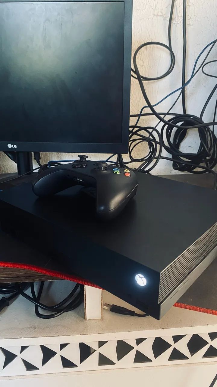 Xbox one X zerado com controle original  - Foto 3