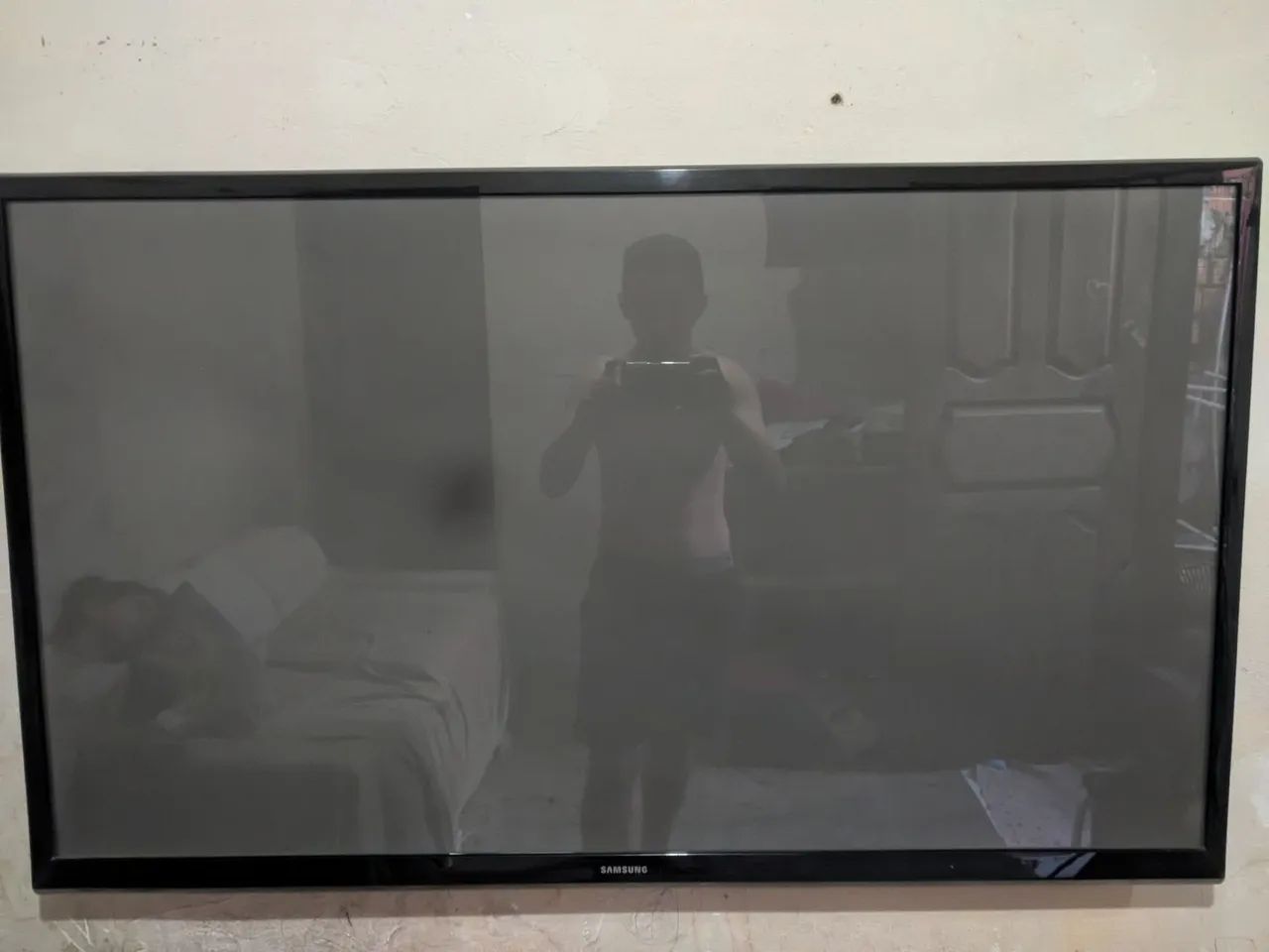 TV SAMSUNG 51 polegadas - Com defeito - não está ligando