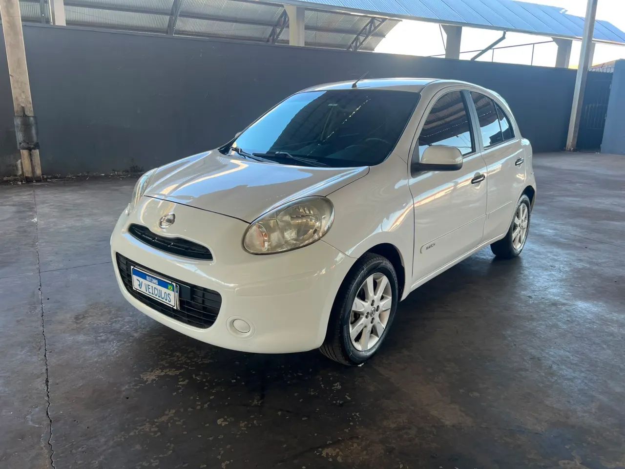 Nissan March 2013