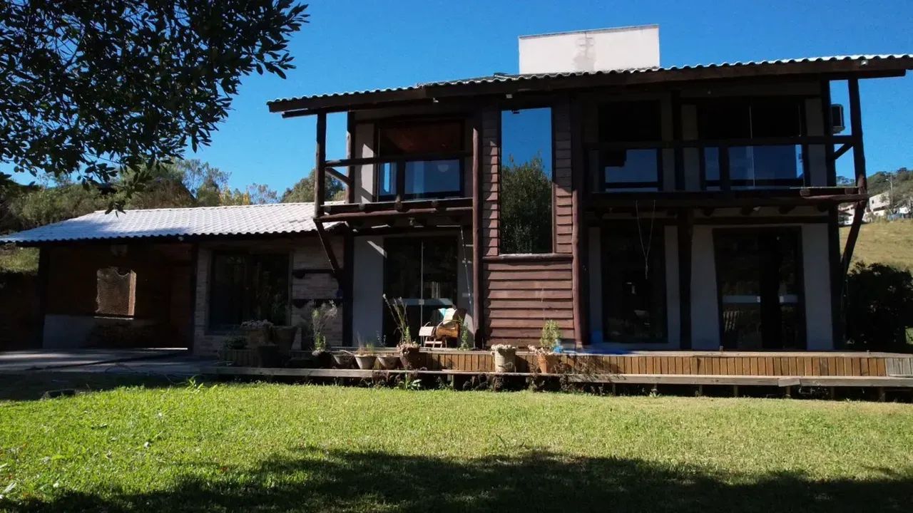 Casa á venda em Urubici/SC - 4 Quartos