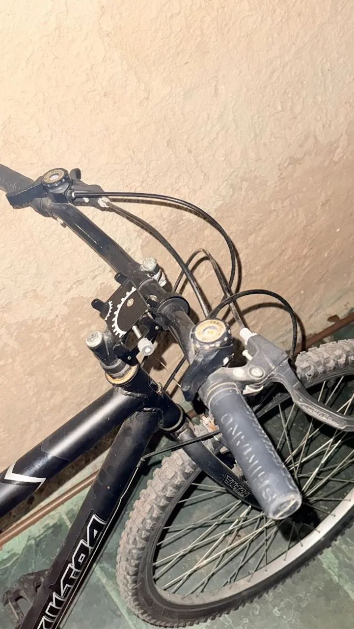 Bicicleta aro 26 com marcha - Foto 4
