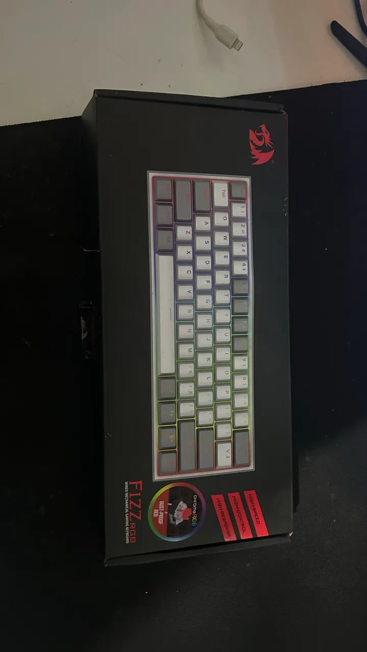 Teclado mecânico redragon (switch red)