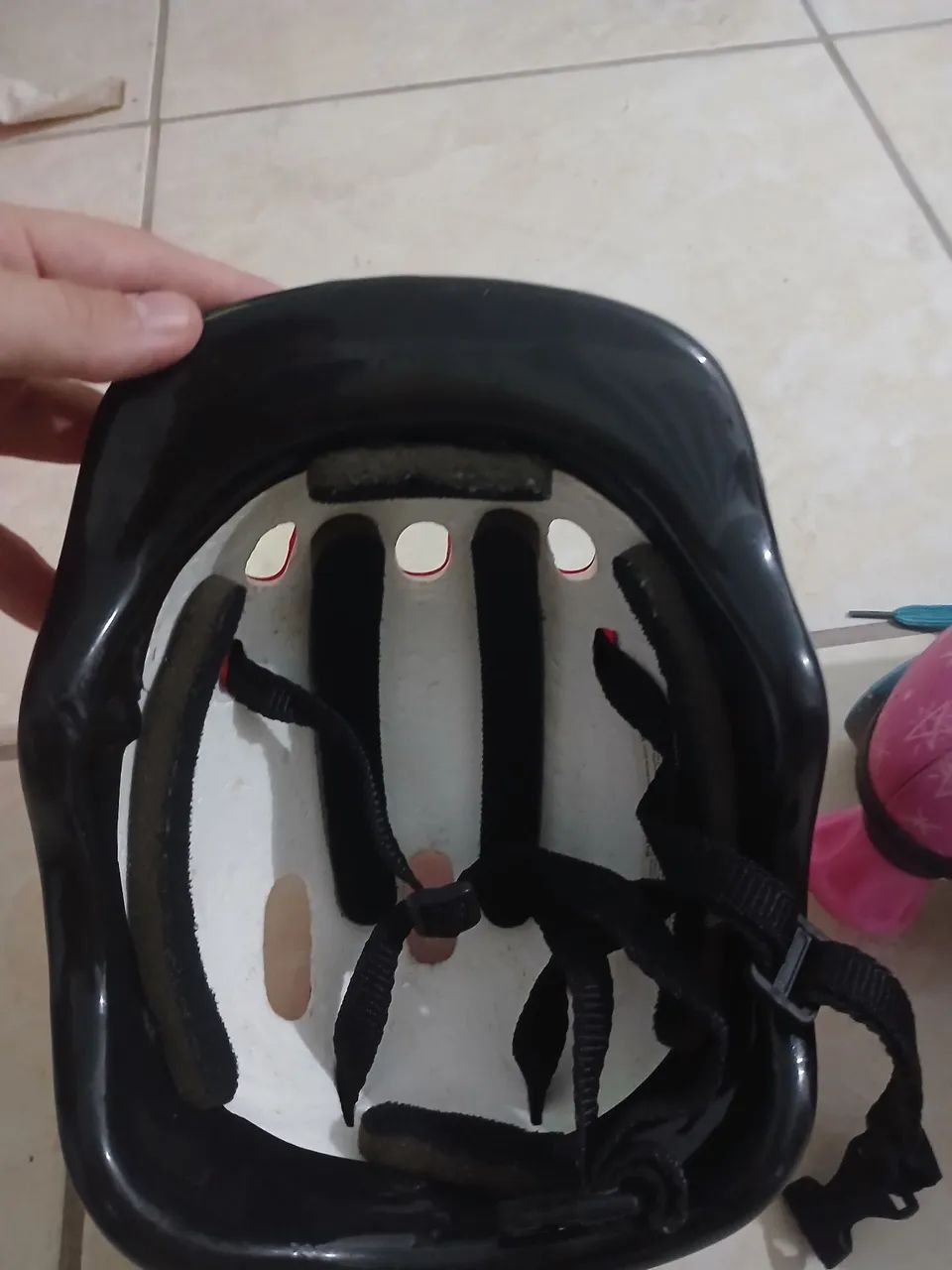 Patins com capacete  - Foto 5
