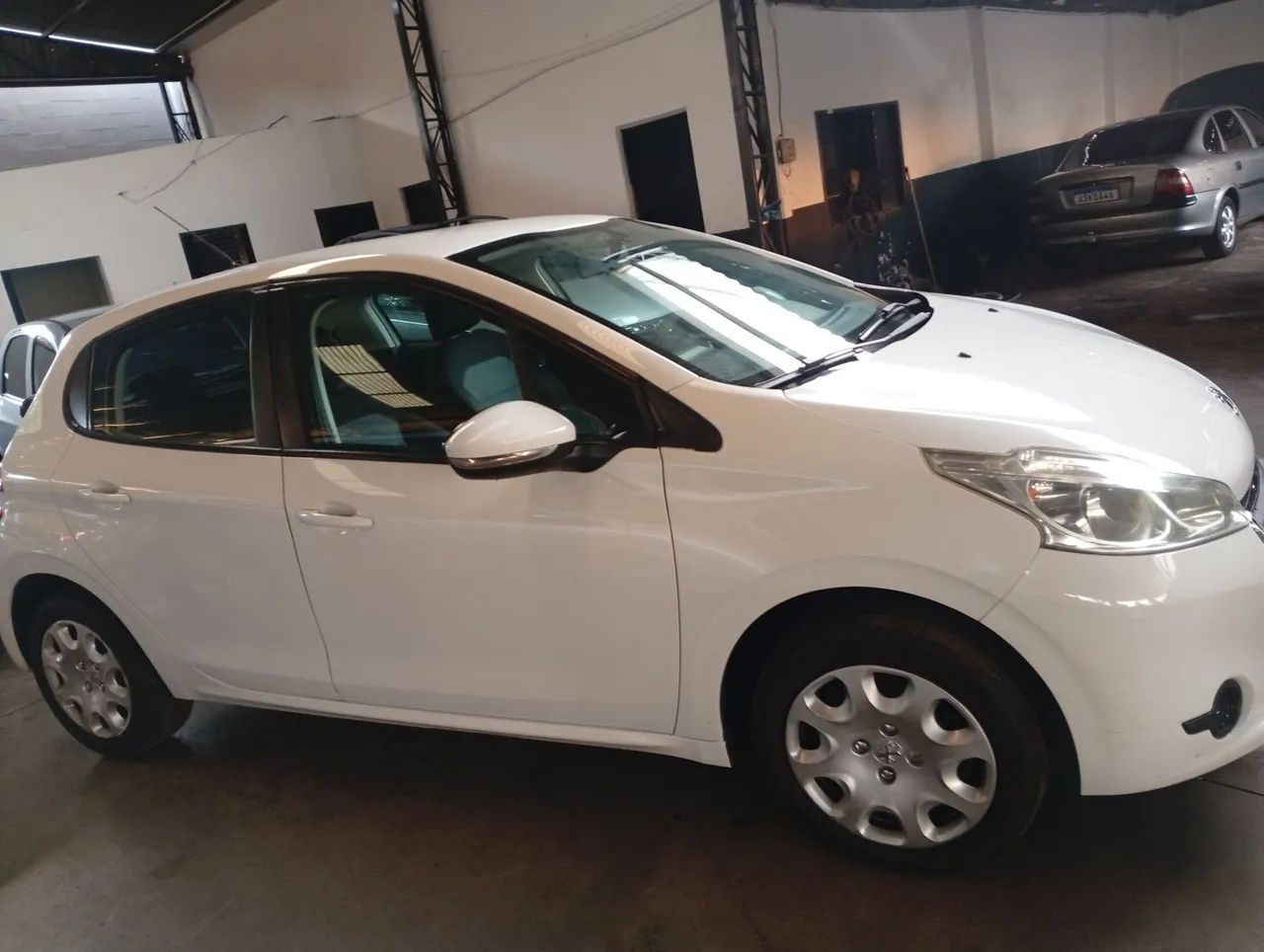 Peugeot 208 Active/active Pack 1.5 Flex 8V 5P 2015