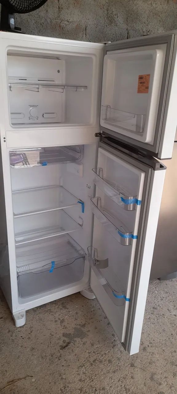 Geladeira brastemp nova sem uso 