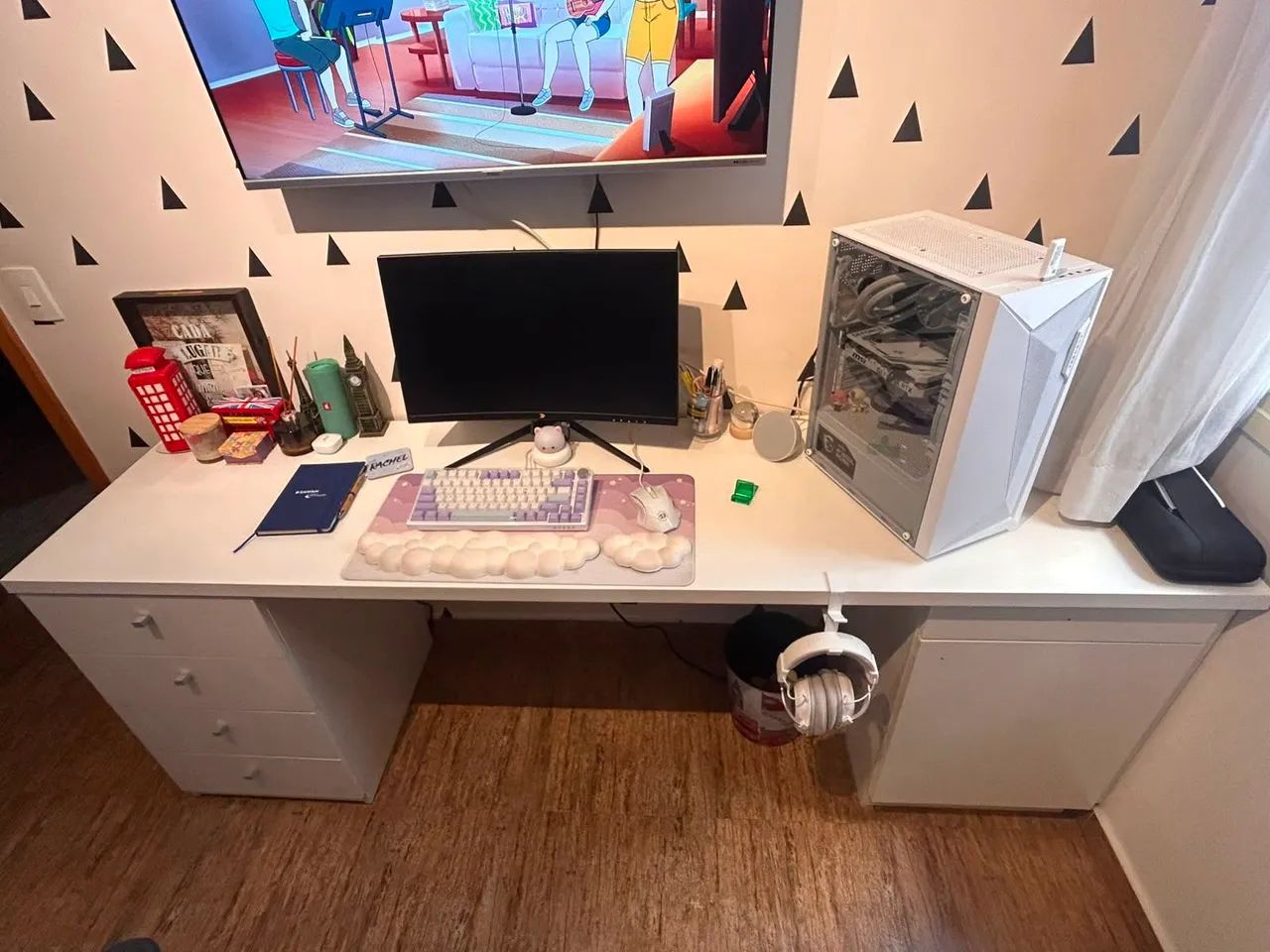 Mesa de trabalho para quarto ou escritório com 04 gavetas e 01 porta - Foto 2