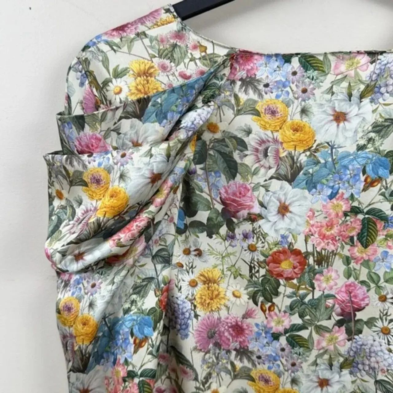 Top multicolor da Zara decote em V - Foto 2