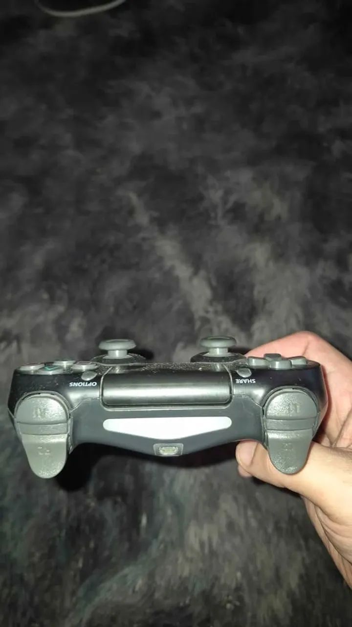 Controle Dualshock 4 COM DEFEITO