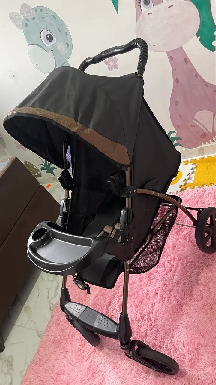 Carrinho de Bebe + Bebe CONFORTO 