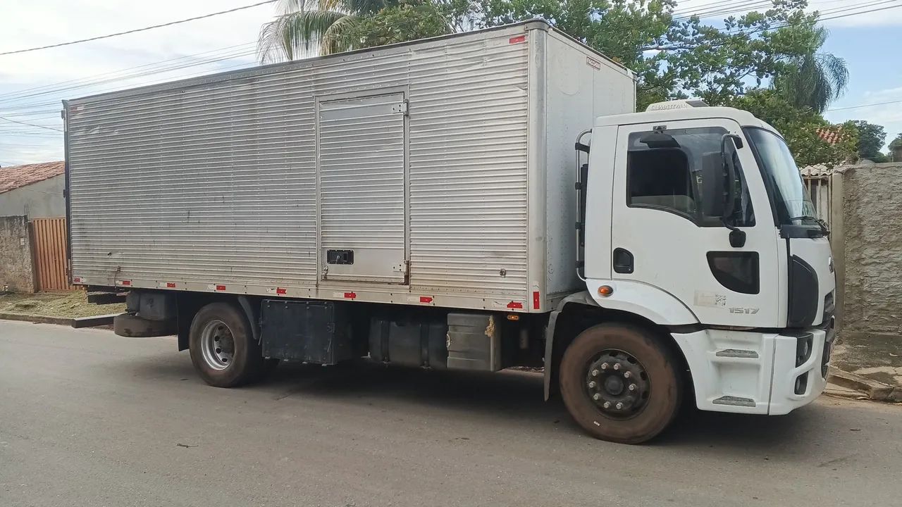 Vendo caminhão cargo panda - Foto 2