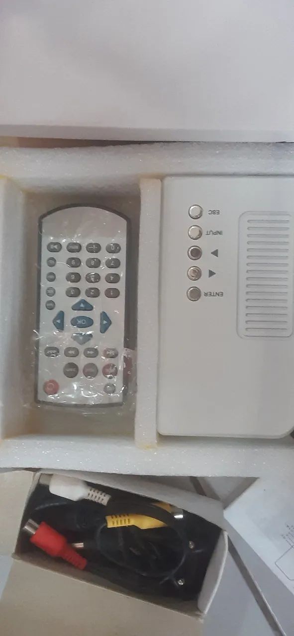 Vende-se projetor Unic UC2 - Foto 5