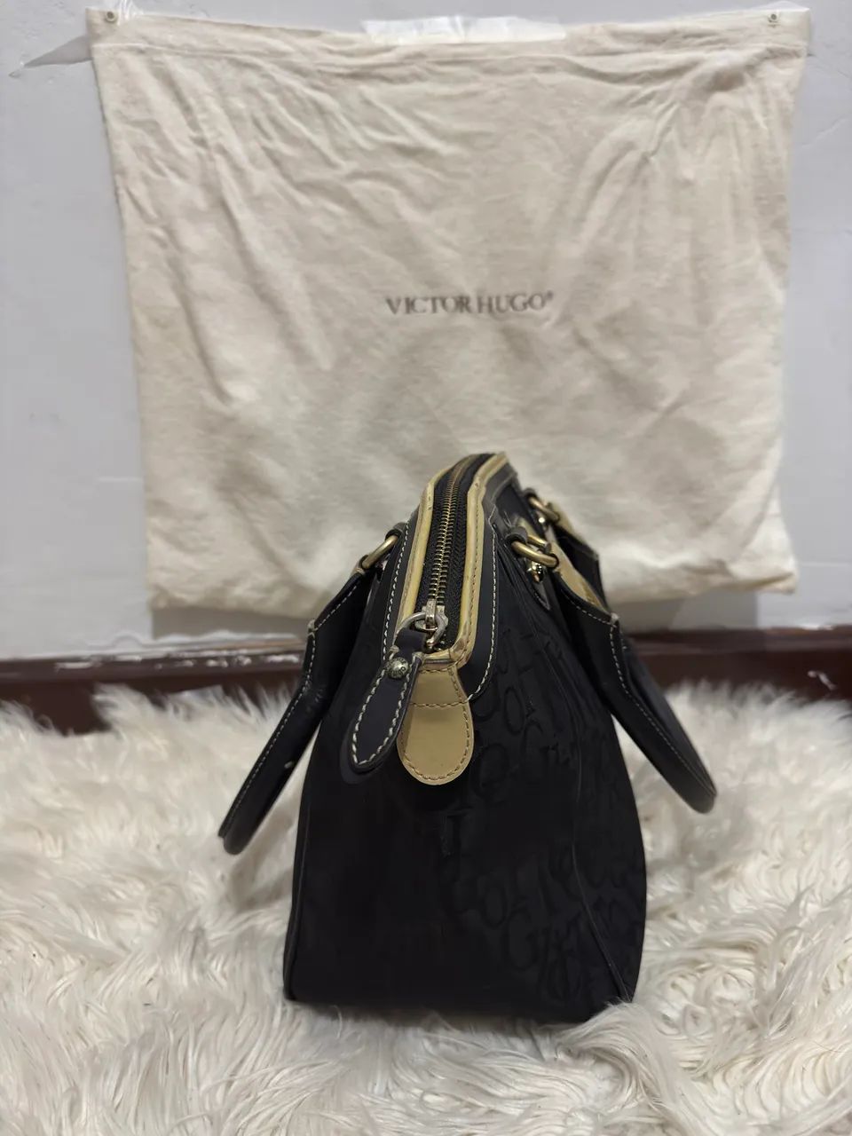 Bolsa Victor Hugo Preta - Foto 4