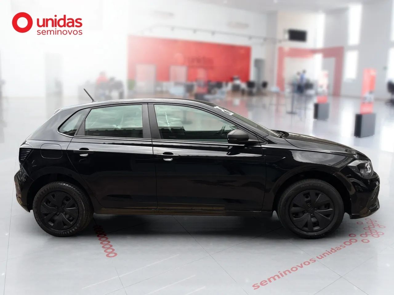Volkswagen Polo Track 1.0 Flex 12V 5p, foto 4 de 16
