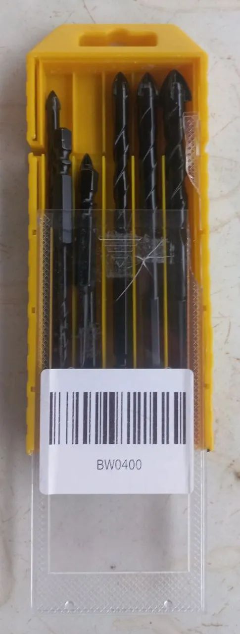 Vendo um kit de broca Triangular de carboneto - Foto 2