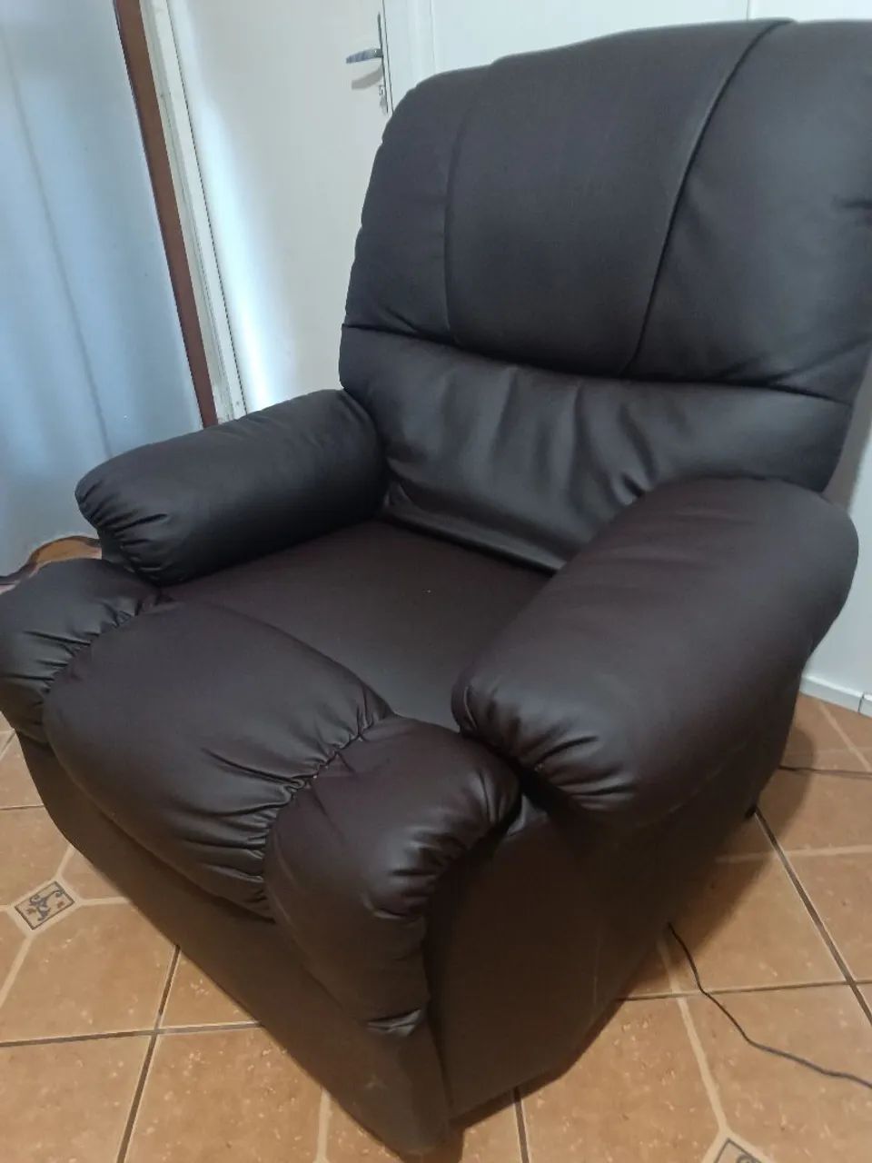 Poltrona Massageadora Couro - Foto 3