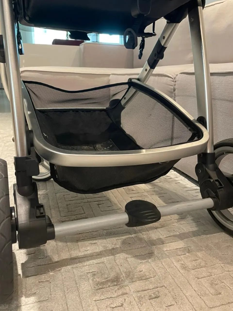 Carrinho de Bebe Infanti epic lite com base isofix - Foto 3