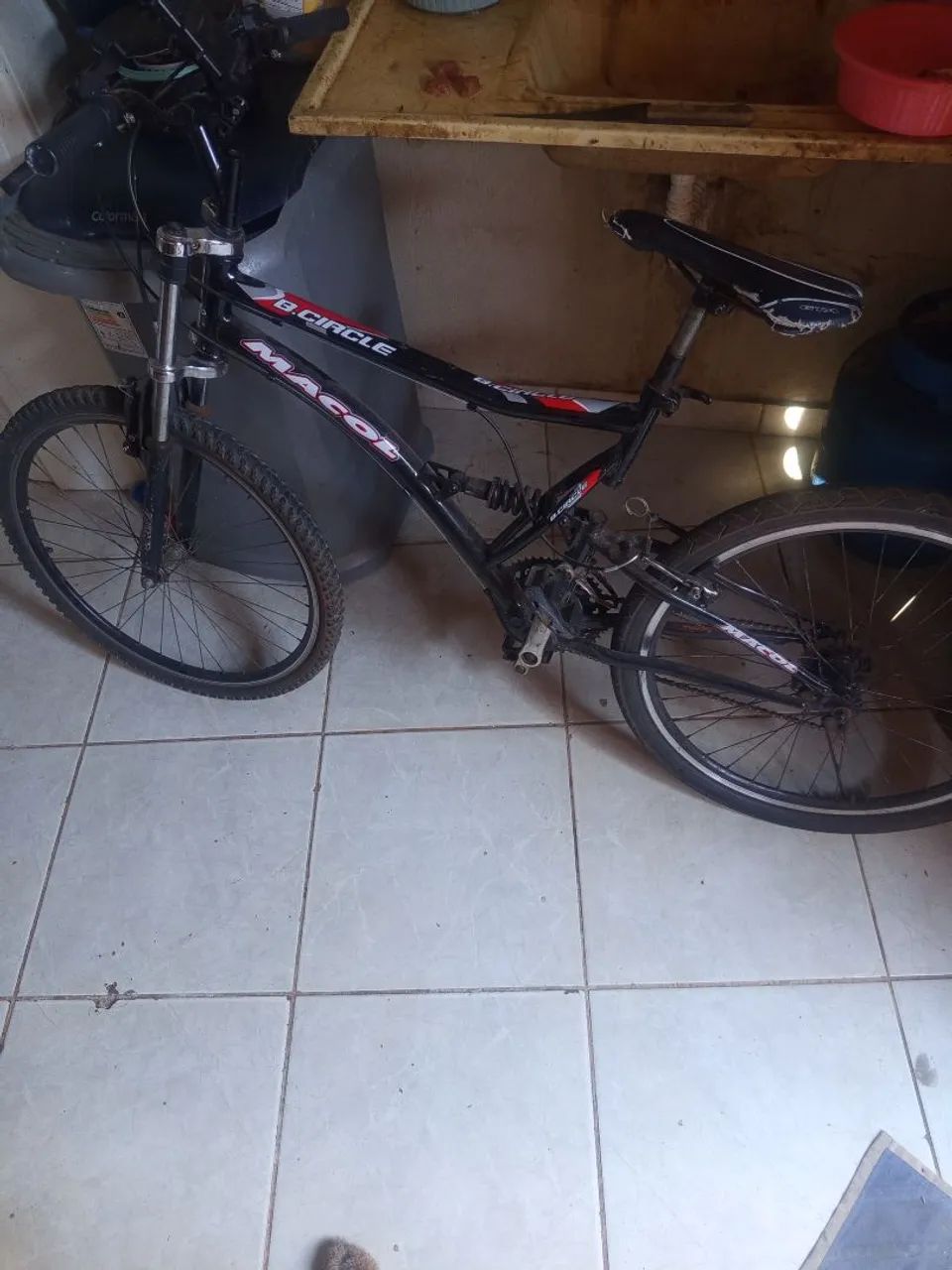 Bicicleta aro 26 semi nova  - Foto 2