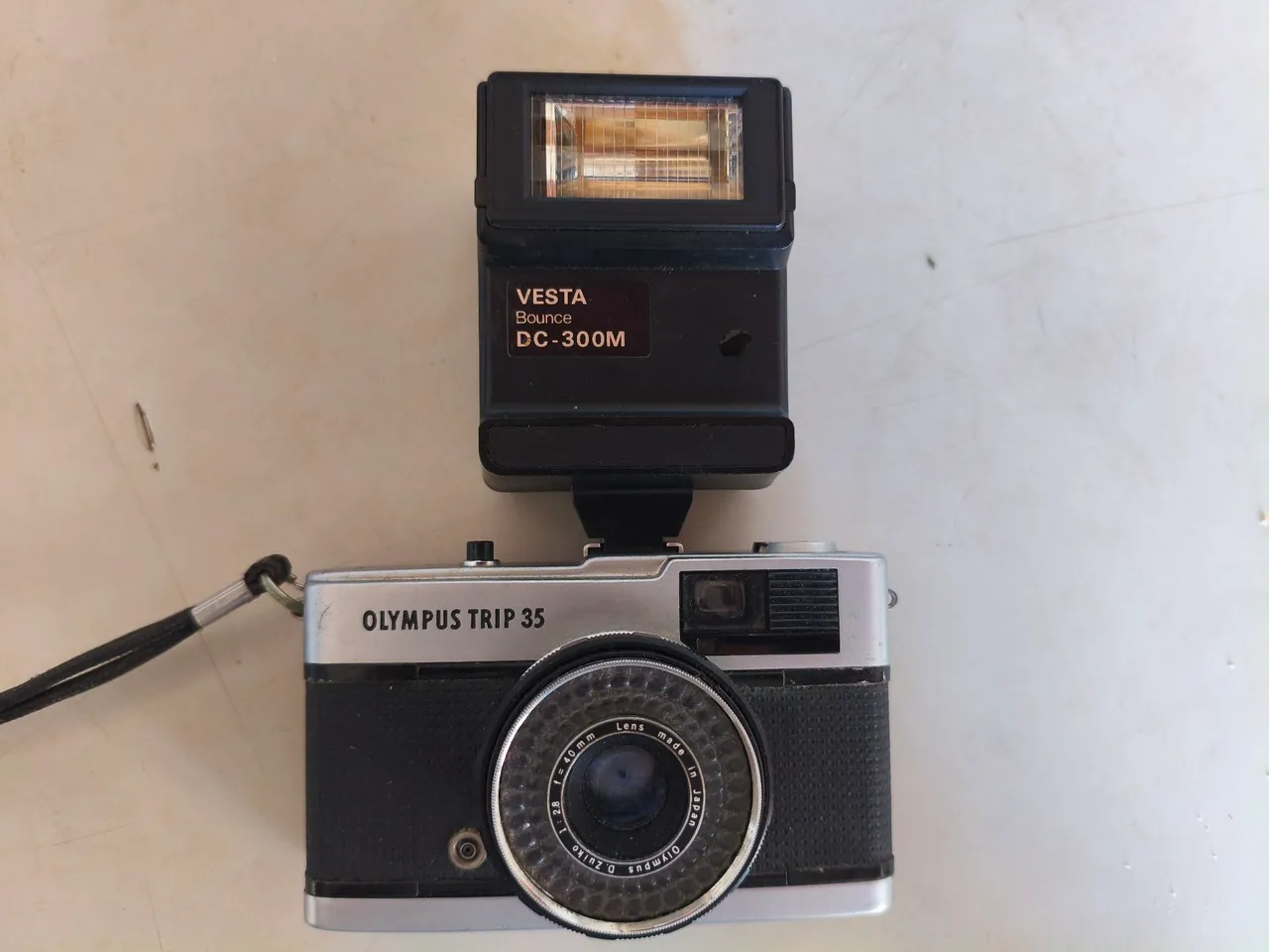 Câmera Analógica 35mm Yashica EZ Mate (Kyocera) - Câmeras e