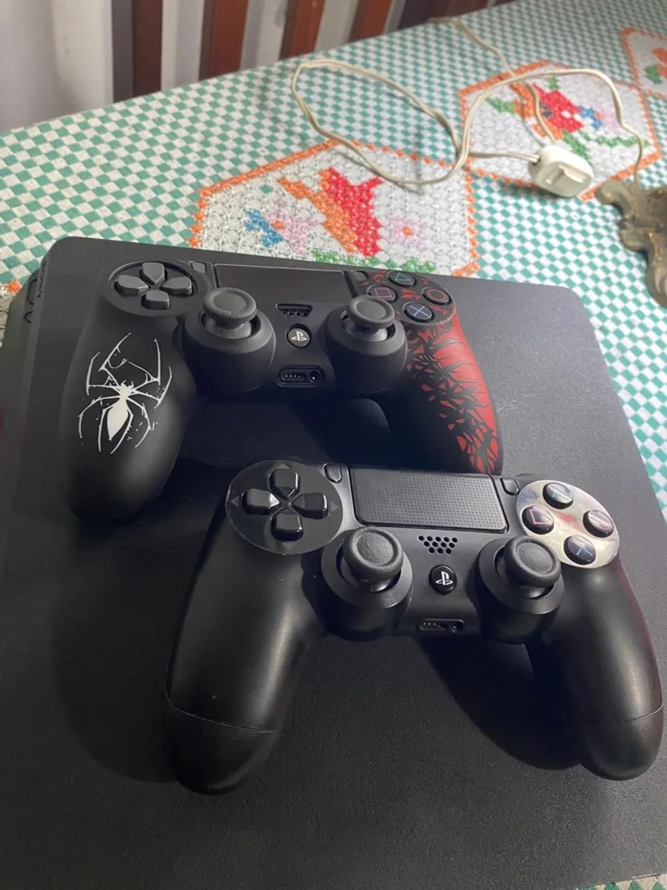 Ps4 slim 1T - Foto 3
