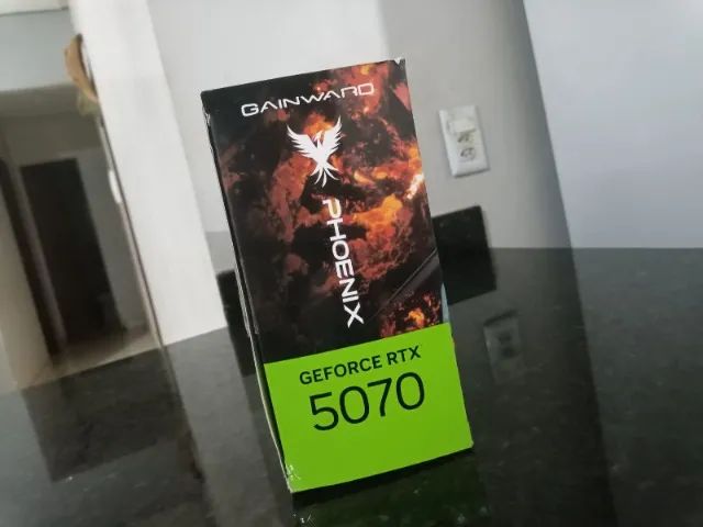 RTX 5070 Phoenix 12GB - Foto 2