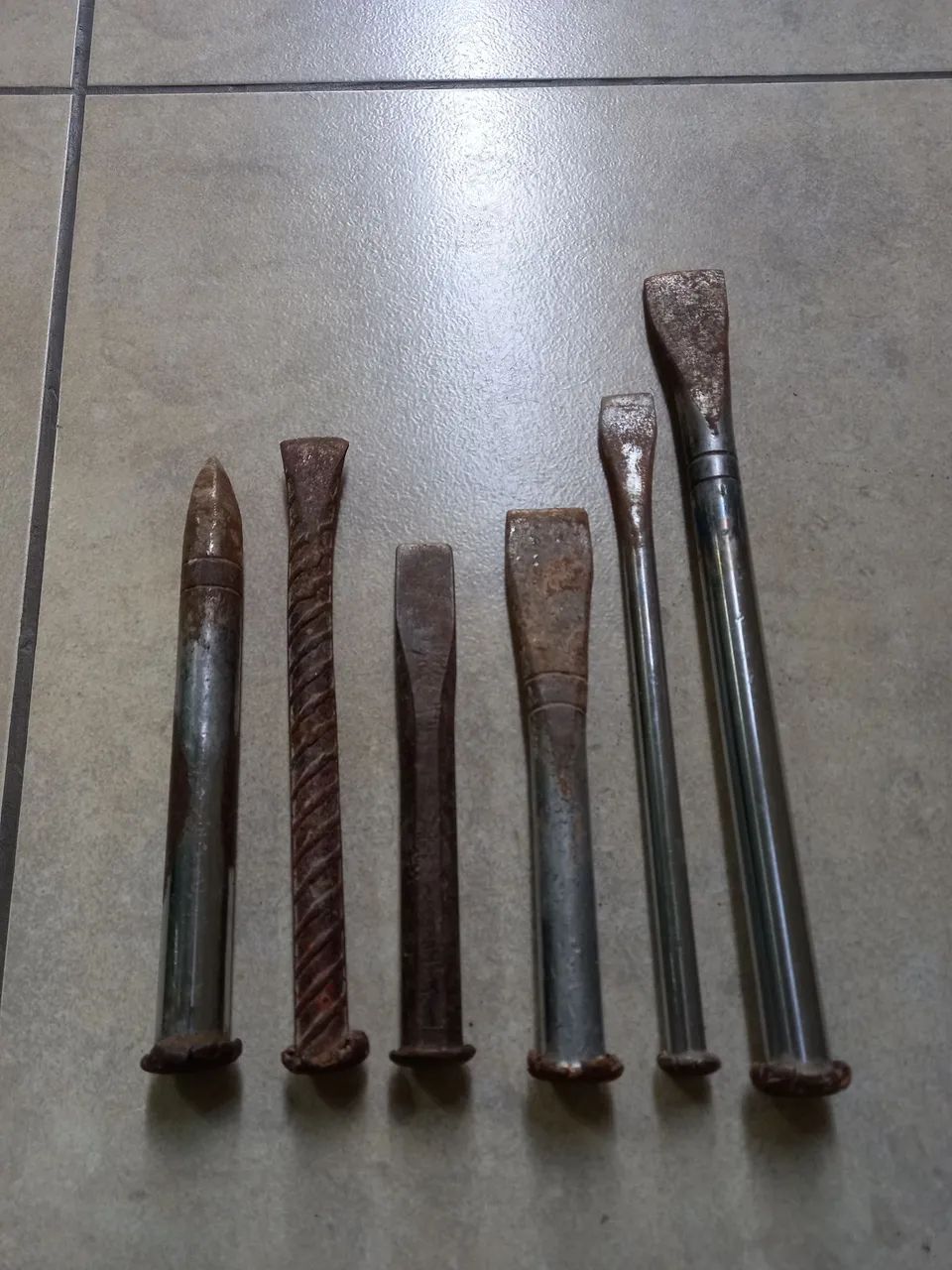Conjunto de talhadeira e ponteira