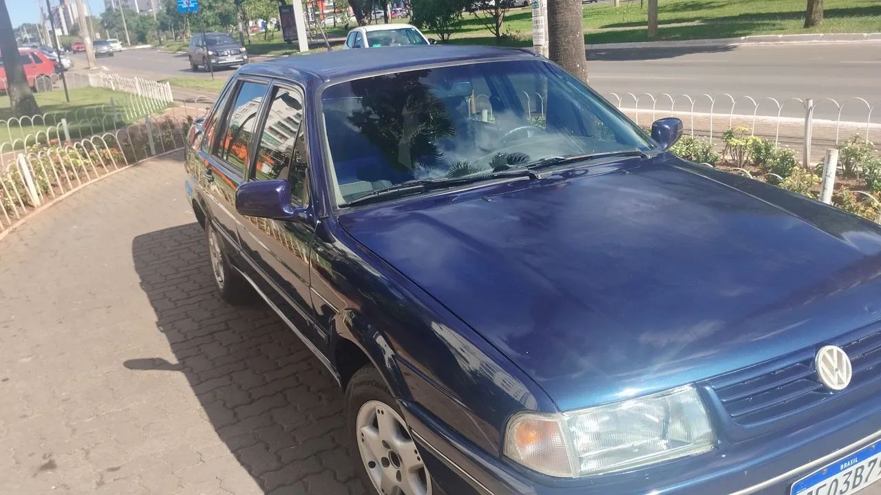 Volkswagen Santana Exclusiv 2.0 MI/ Executivo 2.0i 1997