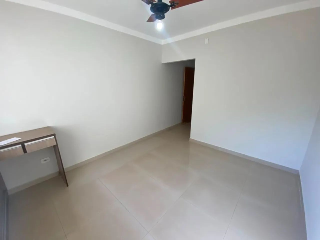 Casa para alugar em Maringá, Jardim São Clemente, com 2 quartos, com 71.56 m² - Foto 5