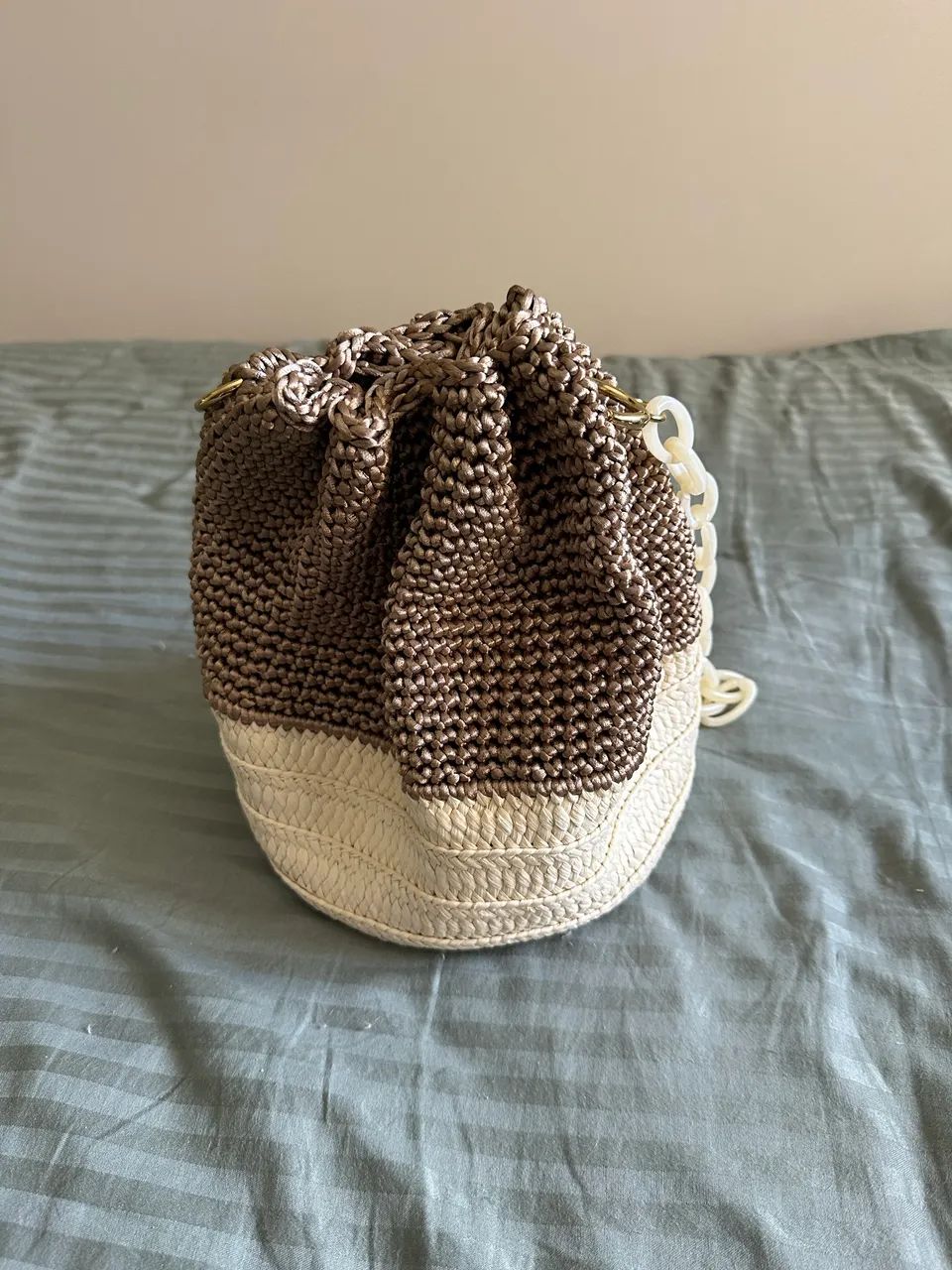 Bolsa crochê duas cores - Foto 3
