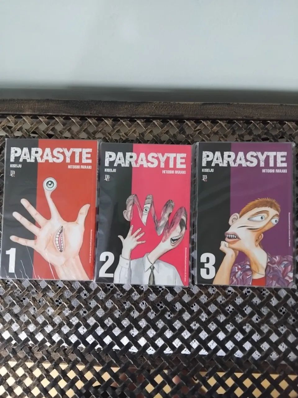 Parasyte vol 1 ao 3