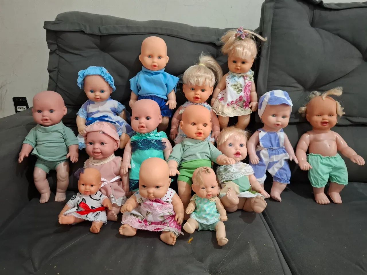 Lote de bonecas variadas  - Foto 2