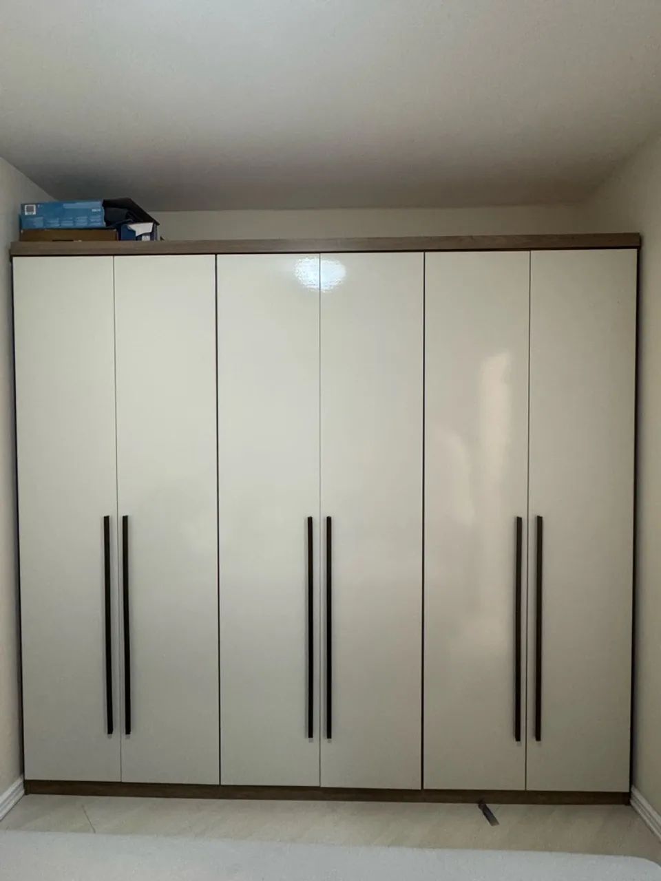 Guarda Roupa 06 portas 