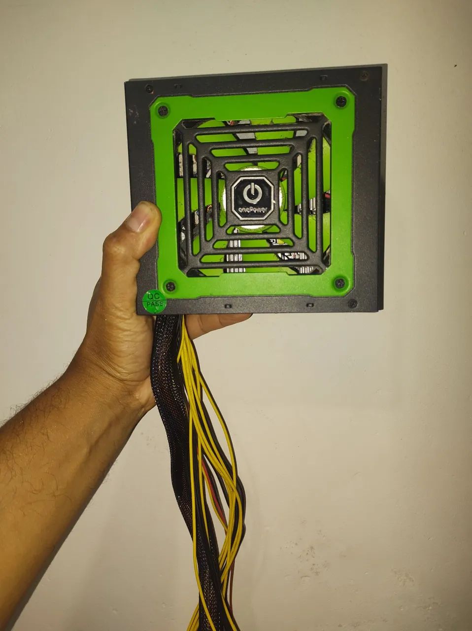 Fonte de Pc 600w One Power