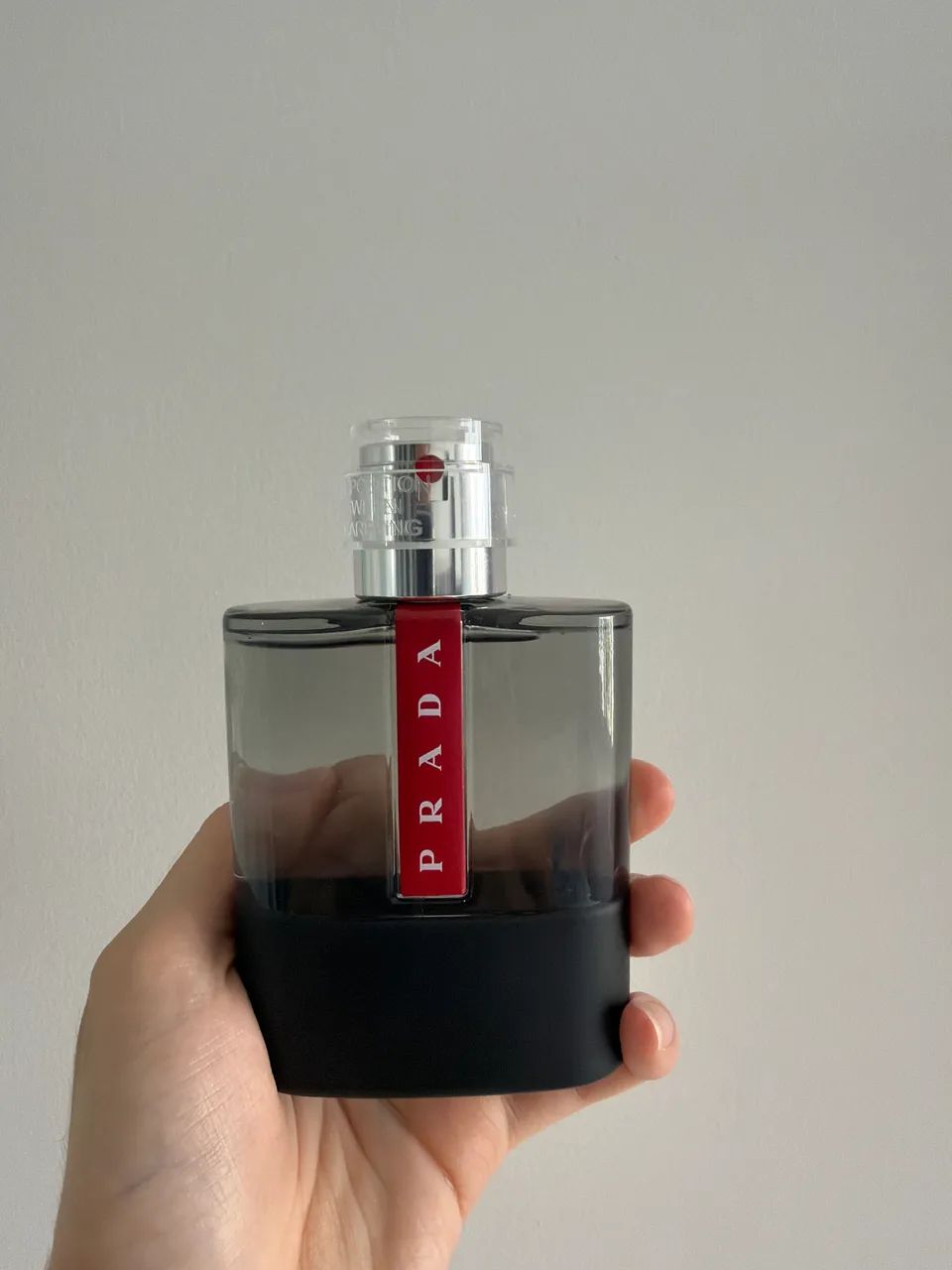 Prada Carbon 100ml ( deve ter entre 70-60 ml ainda) - Foto 2