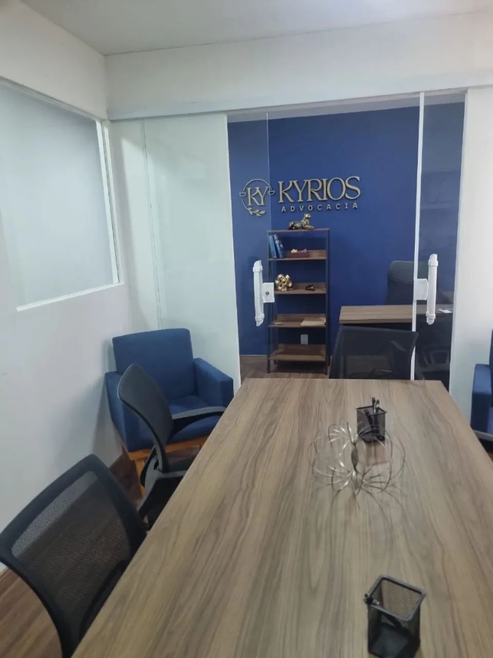 Sala comercial linda, ampla e toda reformada - Foto 3
