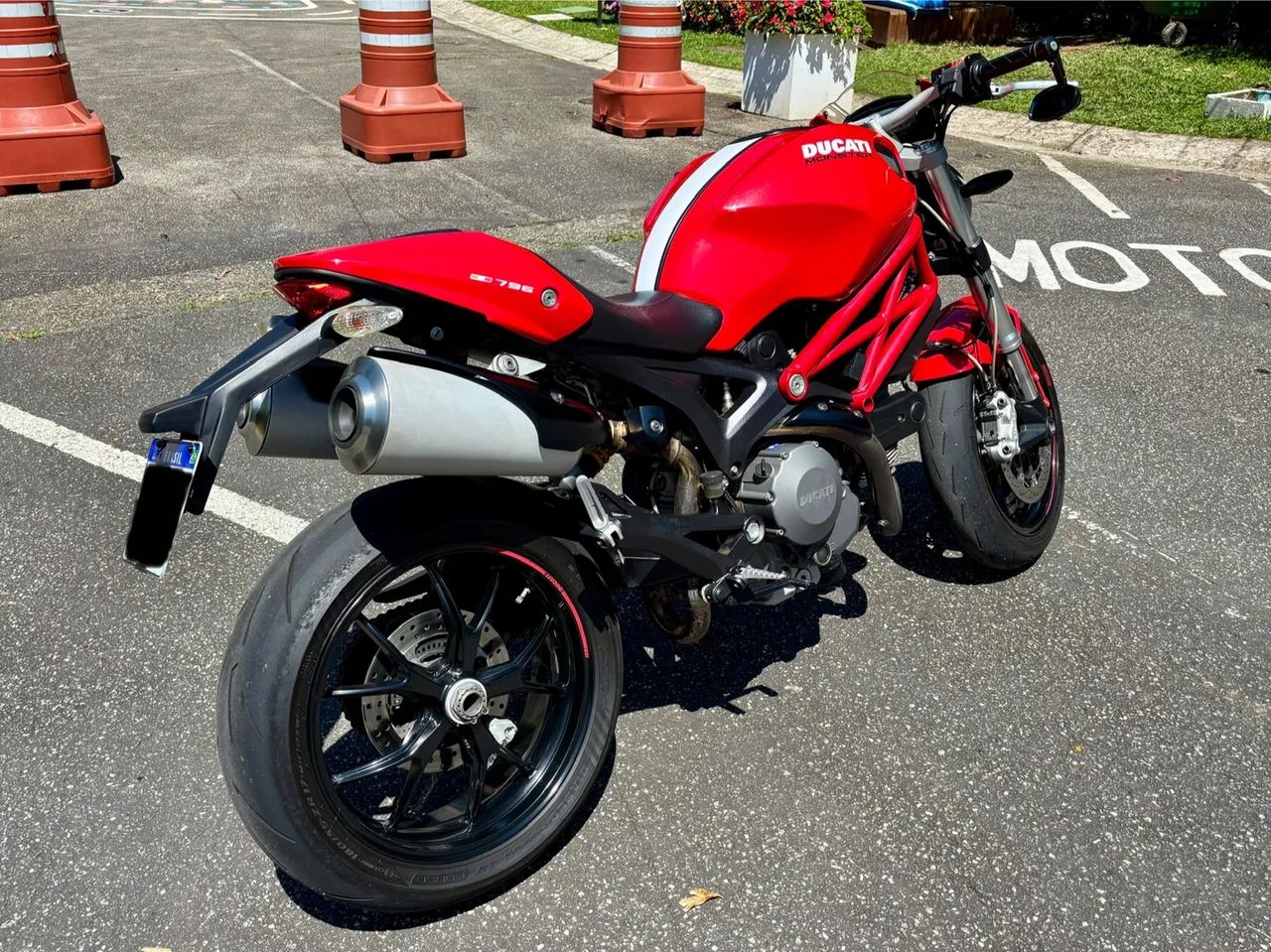 Ducati Monster 796 ABS - Foto 2