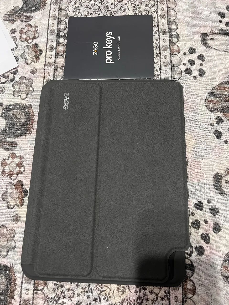 capa com teclado Bluetooth para tablet - Foto 4