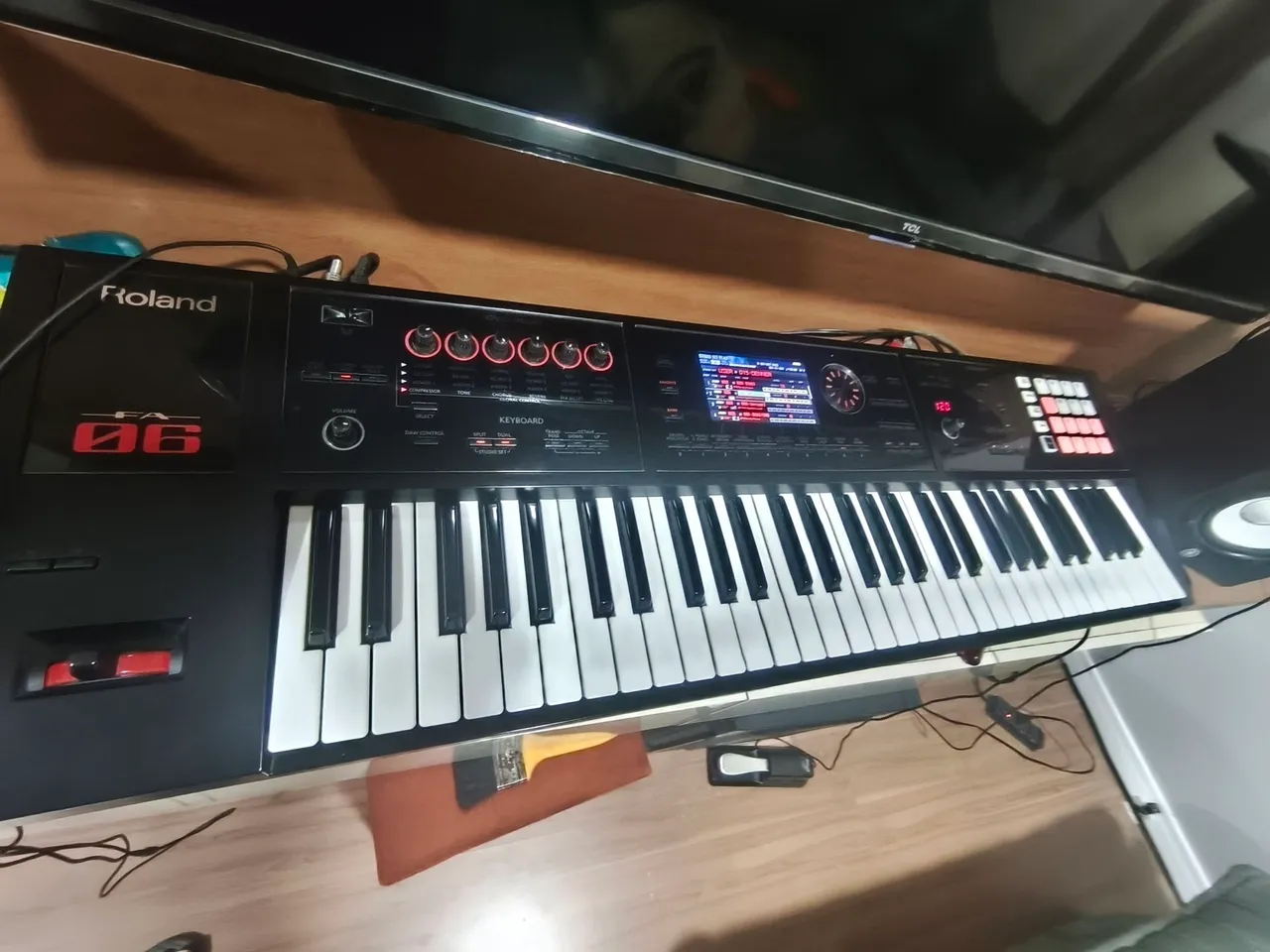 Korg i3 Music Workstation - Seminovo - Instrumentos musicais