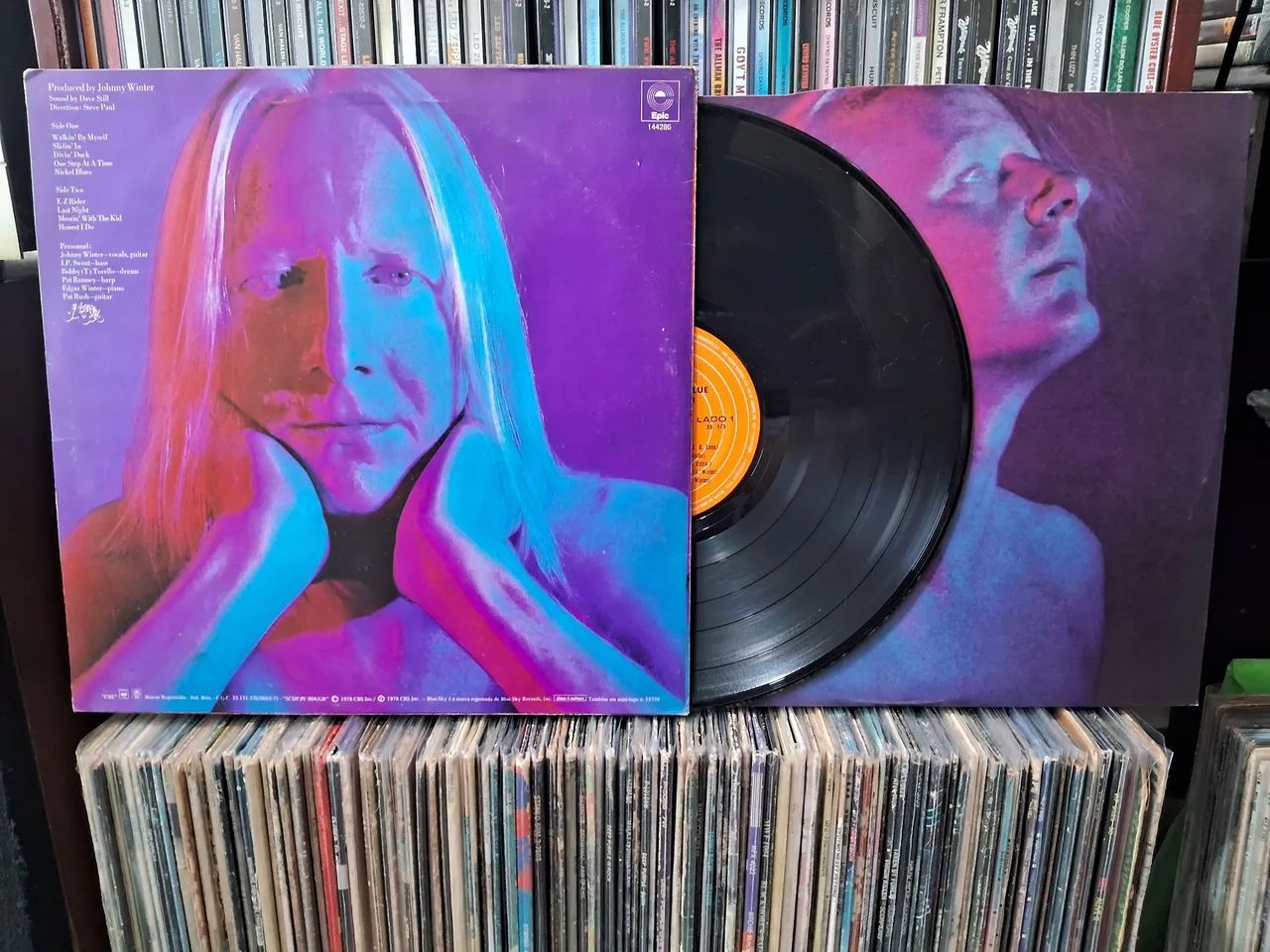 Lp Johnny Winter - White Hot & Blue - Foto 2